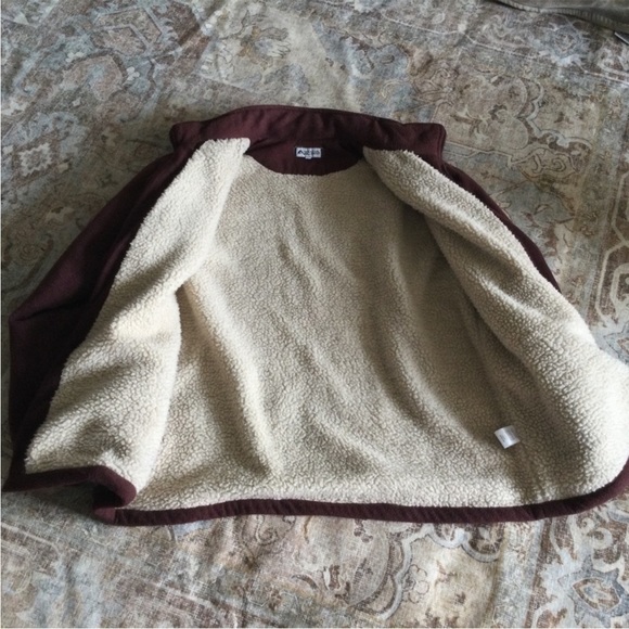 Fleece Wolf Jacket - Picture 4 of 4